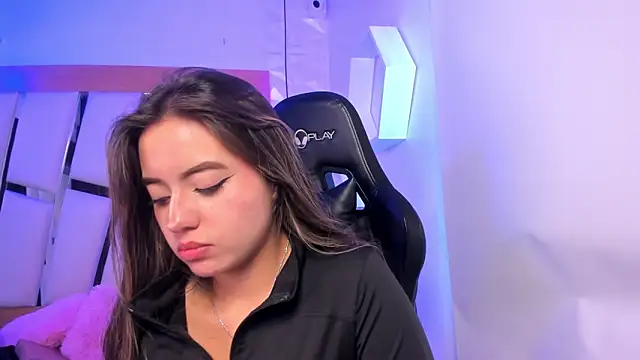 ary cooper  online show from 11.10.25