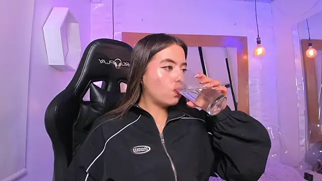 ary cooper  online show from 11.20.25