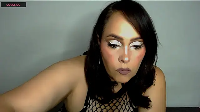 Miss Agatha online show from 12.04.24