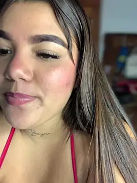 Snapshot of Michellesexxy chatting on 12.07.24 Michellesexxy online show from 12.07.24