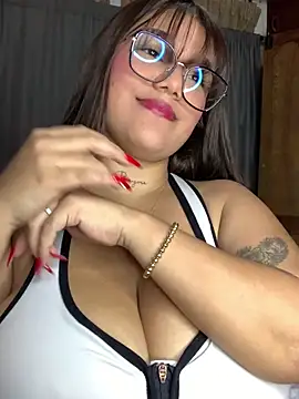 Snapshot of Michellesexxy chatting on 12.14.24 Michellesexxy online show from 12.14.24