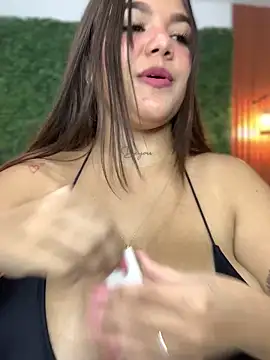 Snapshot of Michellesexxy chatting on 02.09.25 Michellesexxy online show from 02.09.25