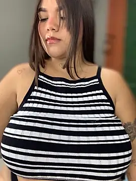 Snapshot of Michellesexxy chatting on 02.22.25 Michellesexxy online show from 02.22.25