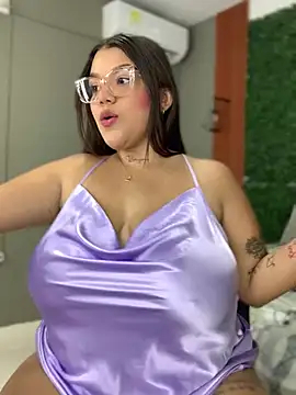 Snapshot of Michellesexxy chatting on 03.13.25 Michellesexxy online show from 03.13.25