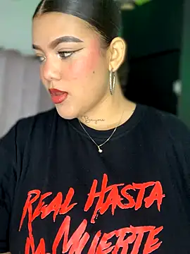 Snapshot of Michellesexxy chatting on 10.29.25 Michellesexxy online show from 10.29.25