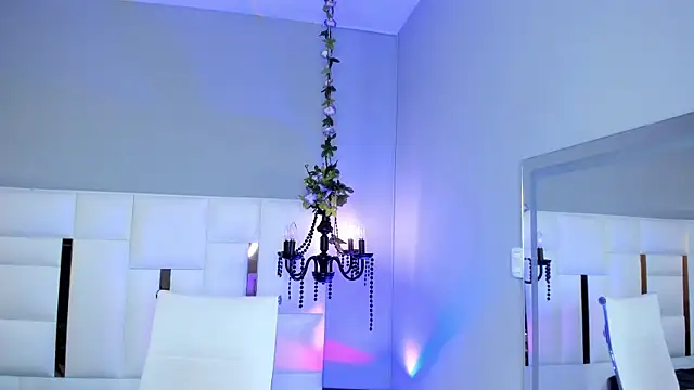 Snapshot of magic_marg chatting on 02.04.25 magic marg online show from 02.04.25