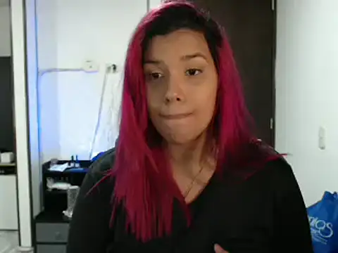 CarolinaRincon online show from 02.14.25