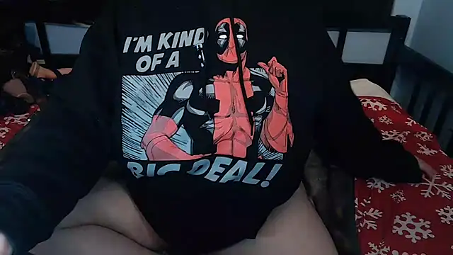 Snapshot of Chloenightmare chatting on 12.24.24 Chloenightmare online show from 12.24.24