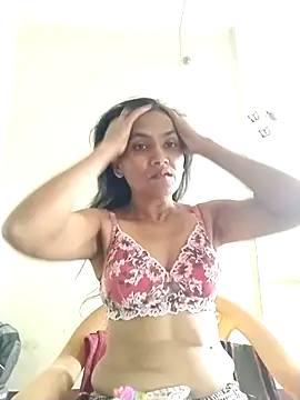 Snapshot of sunita6009 chatting on 04.26.26 sunita6009 online show from 04.26.26