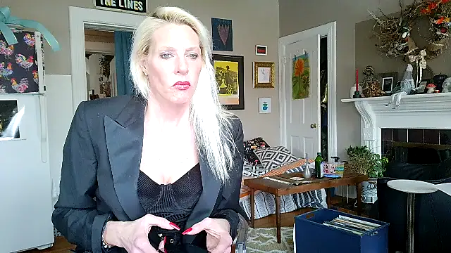 Snapshot of Glamazonx chatting on 01.13.26 Glamazonx online show from 01.13.26