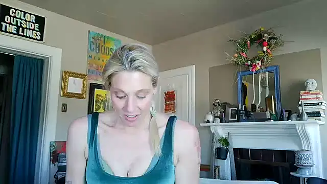 Snapshot of Glamazonx chatting on 02.10.26 Glamazonx online show from 02.10.26