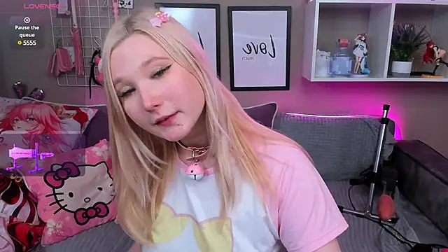 Snapshot of MeowkaKitty chatting on 01.27.25 MeowkaKitty online show from 01.27.25
