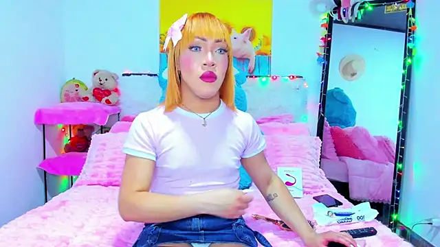 Snapshot of Candy_Candy__ chatting on 10.26.25 Candy Candy online show from 10.26.25