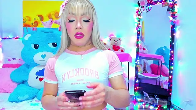 Snapshot of Candy_Candy__ chatting on 01.14.26 Candy Candy online show from 01.14.26