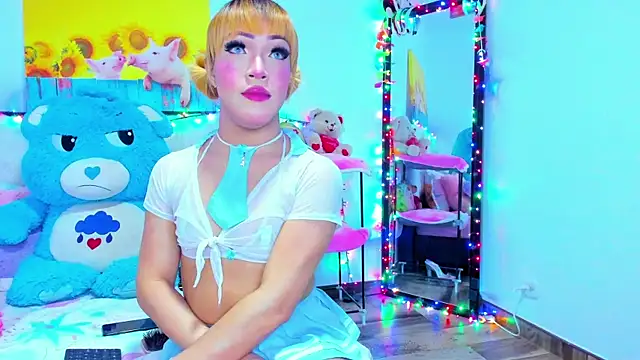 Snapshot of Candy_Candy__ chatting on 04.05.26 Candy Candy online show from 04.05.26