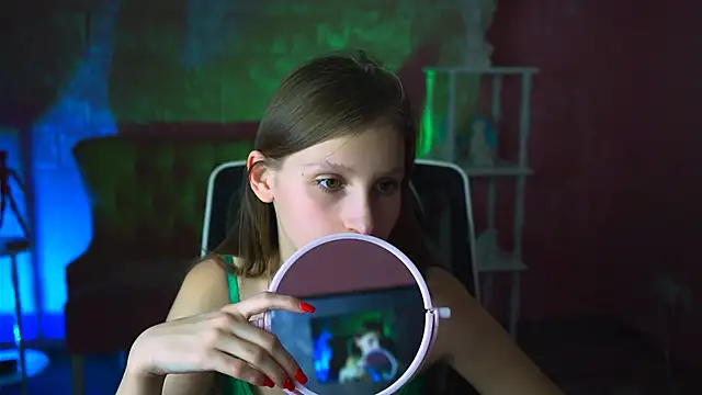 EllaHorton online show from 03.01.25