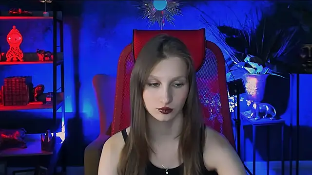 EllaHorton online show from 03.13.25