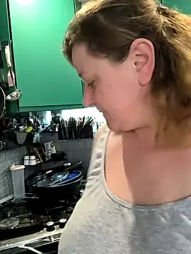 Snapshot of jusichka chatting on 02.09.25 jusichka online show from 02.09.25
