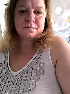 jusichka online show from 10.31.25