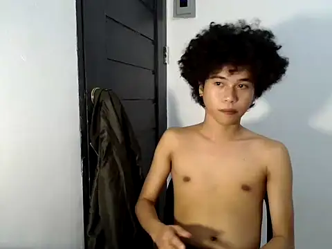 Asiantwink21 online show from 05.12.26
