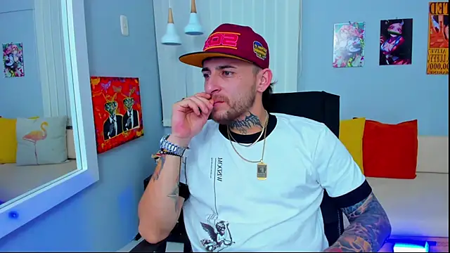 Snapshot of Drako_Lamar chatting on 01.14.25 Drako Lamar online show from 01.14.25