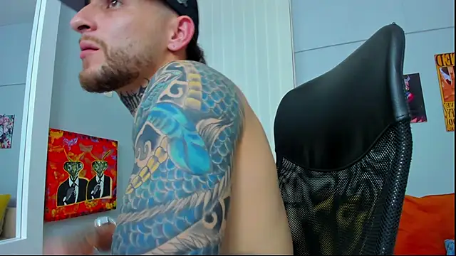 Snapshot of Drako_Lamar chatting on 01.16.25 Drako Lamar online show from 01.16.25