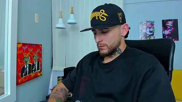 Snapshot of Drako_Lamar chatting on 01.23.25 Drako Lamar online show from 01.23.25