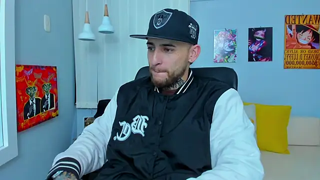 Snapshot of Drako_Lamar chatting on 01.24.25 Drako Lamar online show from 01.24.25