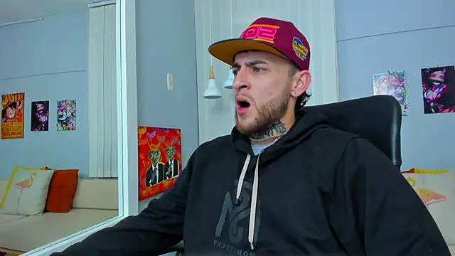 Snapshot of Drako_Lamar chatting on 02.04.25 Drako Lamar online show from 02.04.25