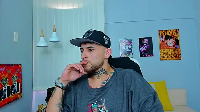 Snapshot of Drako_Lamar chatting on 02.10.25 Drako Lamar online show from 02.10.25