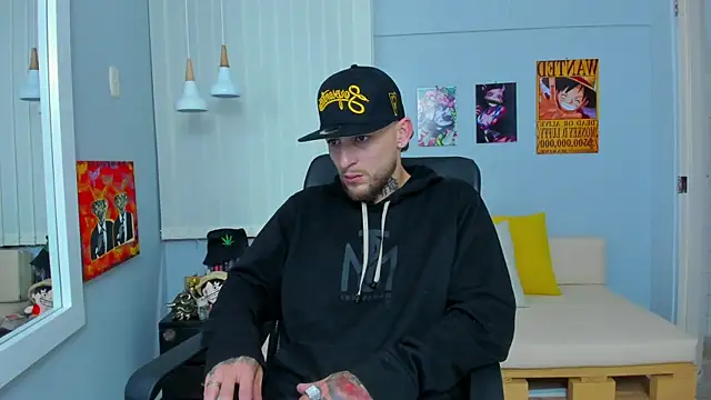 Snapshot of Drako_Lamar chatting on 02.11.25 Drako Lamar online show from 02.11.25