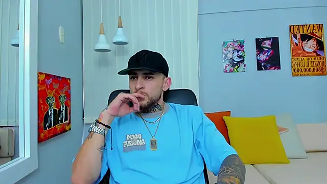 Snapshot of Drako_Lamar chatting on 02.20.25 Drako Lamar online show from 02.20.25