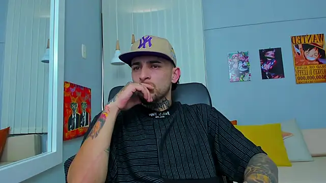 Snapshot of Drako_Lamar chatting on 02.28.25 Drako Lamar online show from 02.28.25