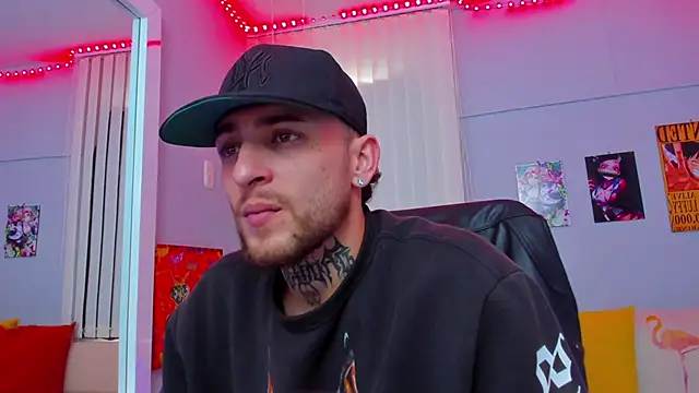 Snapshot of Drako_Lamar chatting on 03.18.25 Drako Lamar online show from 03.18.25