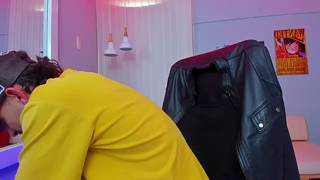 Snapshot of Drako_Lamar chatting on 03.20.25 Drako Lamar online show from 03.20.25