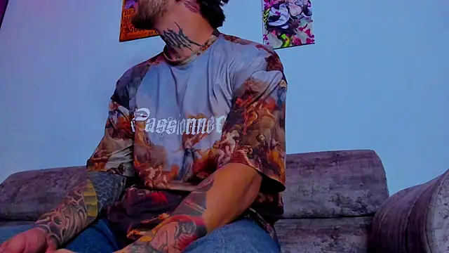 Snapshot of Drako_Lamar chatting on 09.29.25 Drako Lamar online show from 09.29.25