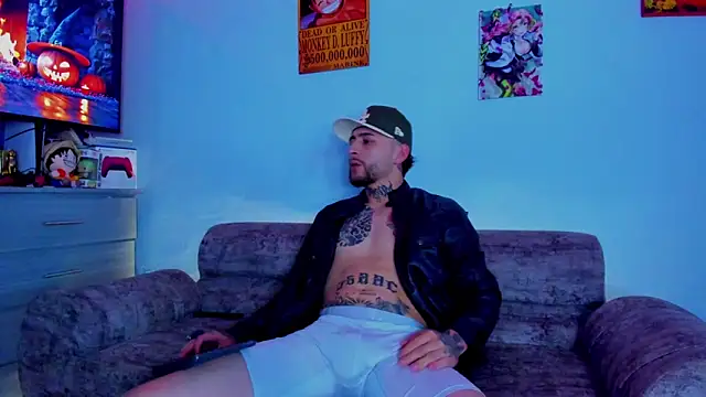 Snapshot of Drako_Lamar chatting on 10.27.25 Drako Lamar online show from 10.27.25