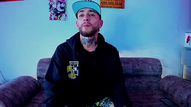 Snapshot of Drako_Lamar chatting on 10.30.25 Drako Lamar online show from 10.30.25