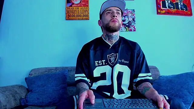 Snapshot of Drako_Lamar chatting on 11.03.25 Drako Lamar online show from 11.03.25