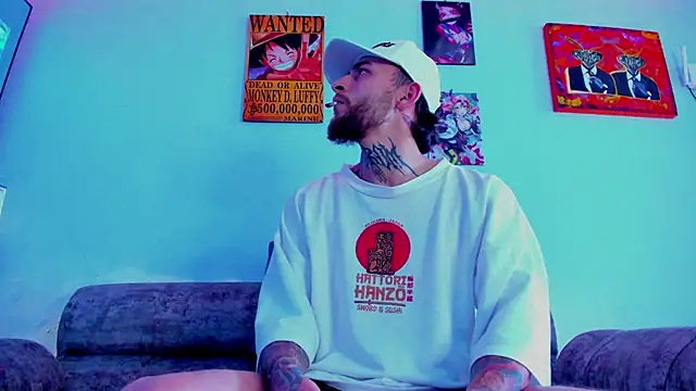 Snapshot of Drako_Lamar chatting on 11.21.25 Drako Lamar online show from 11.21.25