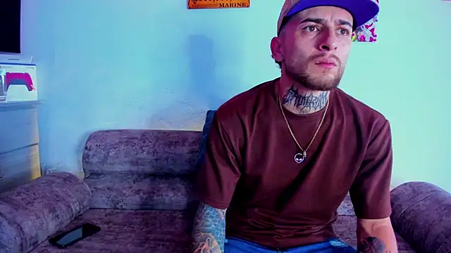 Snapshot of Drako_Lamar chatting on 11.29.25 Drako Lamar online show from 11.29.25