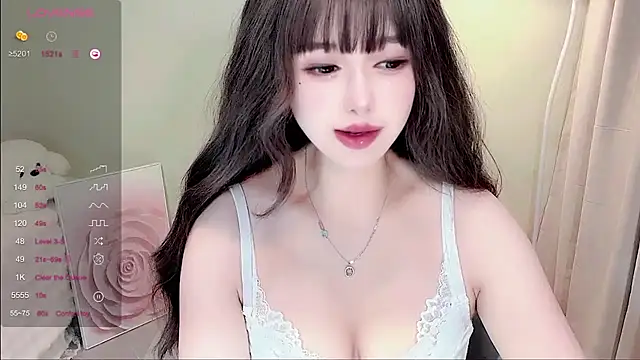 Snapshot of Dolv_1o chatting on 01.07.25 Dolv 1o online show from 01.07.25