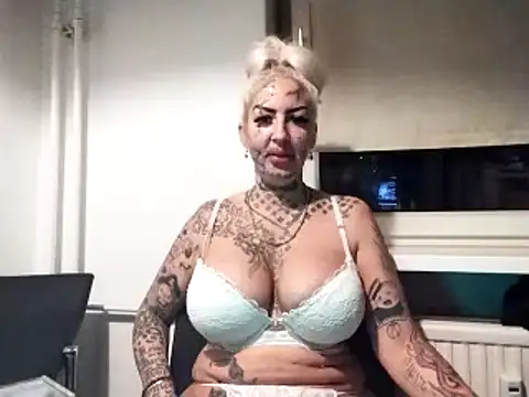 Jeanny Bln online show from 01.04.25