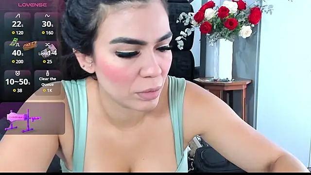 Snapshot of Arianna_Jones1 chatting on 03.05.25 Arianna Jones1 online show from 03.05.25