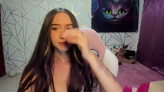 Snapshot of kaity_777 chatting on 10.15.25 kaity 777 online show from 10.15.25