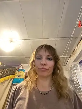 Snapshot of Anita-Smith chatting on 02.20.25 Anita-Smith online show from 02.20.25