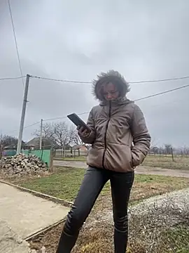 Snapshot of Anita-Smith chatting on 11.27.25 Anita-Smith online show from 11.27.25