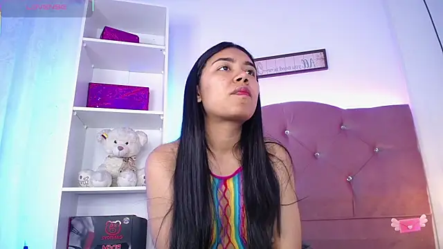 Snapshot of M_Janne chatting on 11.24.25 M Janne online show from 11.24.25