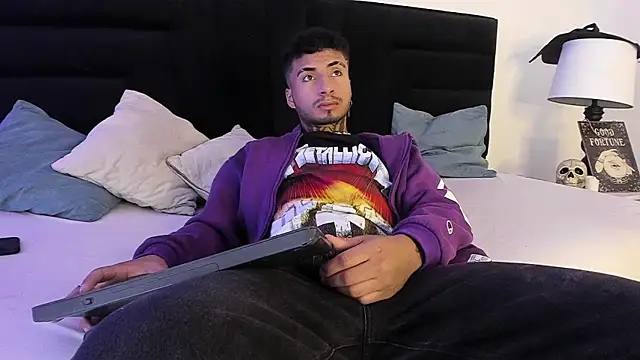 Snapshot of JuanCamiilo_66 chatting on 10.26.25 JuanCamiilo 66 online show from 10.26.25