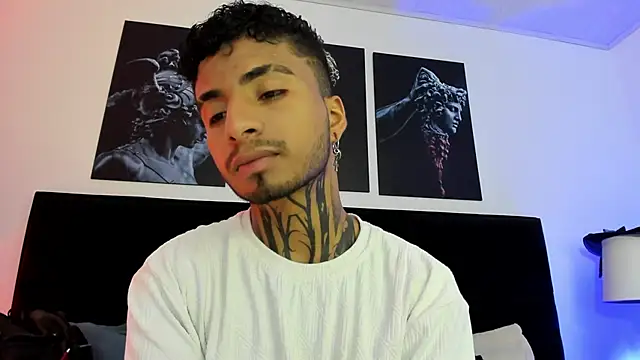 Snapshot of JuanCamiilo_66 chatting on 10.30.25 JuanCamiilo 66 online show from 10.30.25